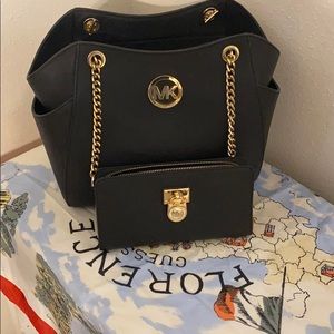 Michael Kors Purse with matching wallet